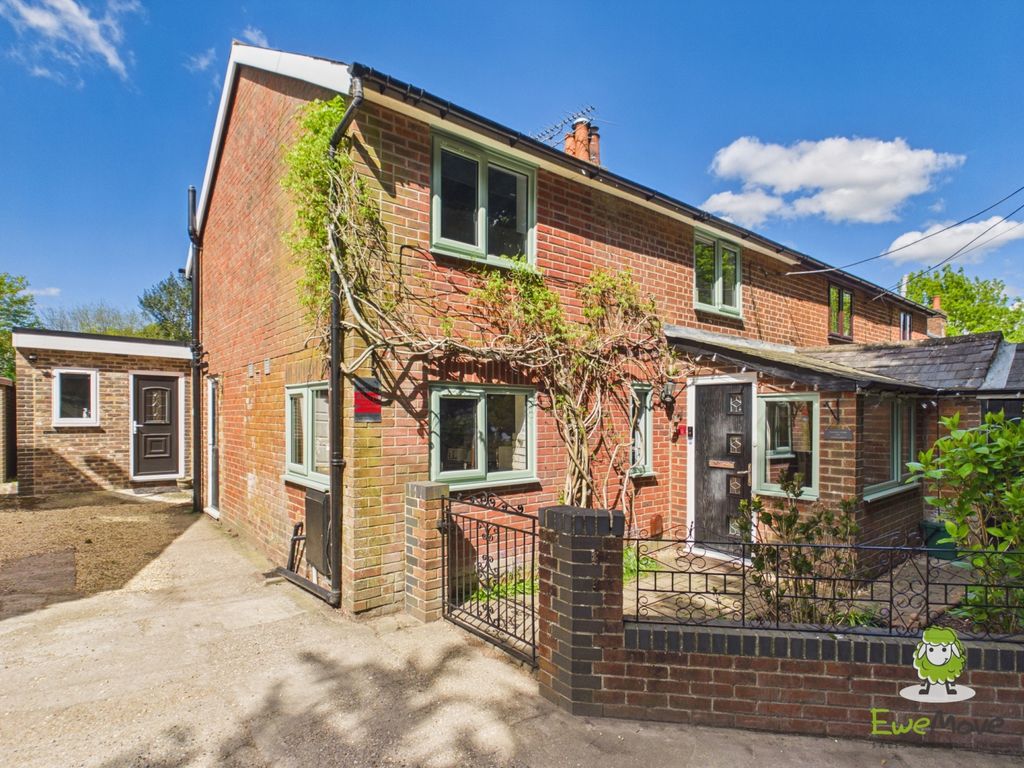 Property photo 1 of 49 Ewemove Basingstoke - 6 Victoria Place