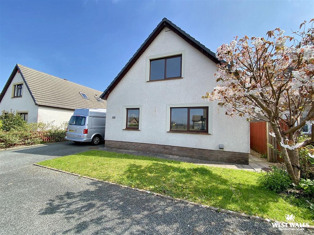 Additional image 23 of 3 bed detached bungalow for saleCenarth Close, Pembroke Dock SA72