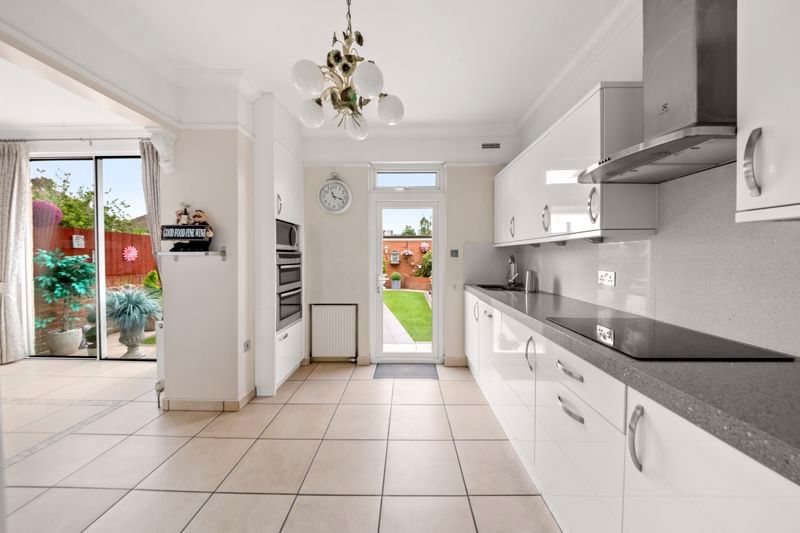 Property photo 2 of 16 Photo 17