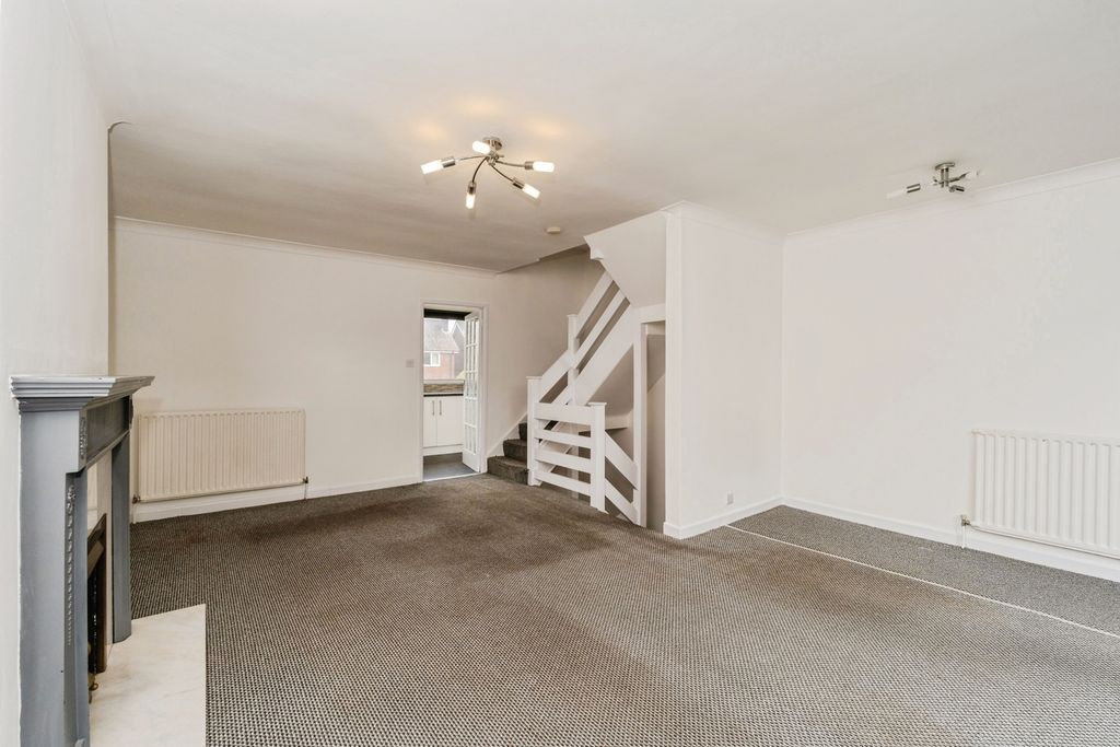 Property photo 2 of 17 Photo
