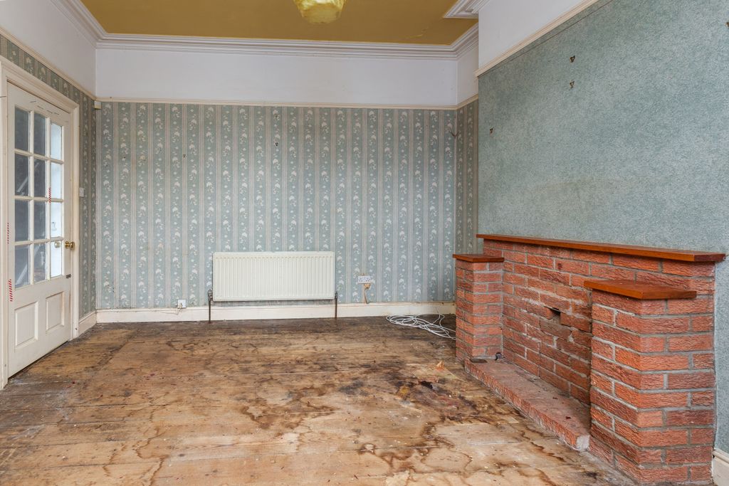 Property photo 3 of 21