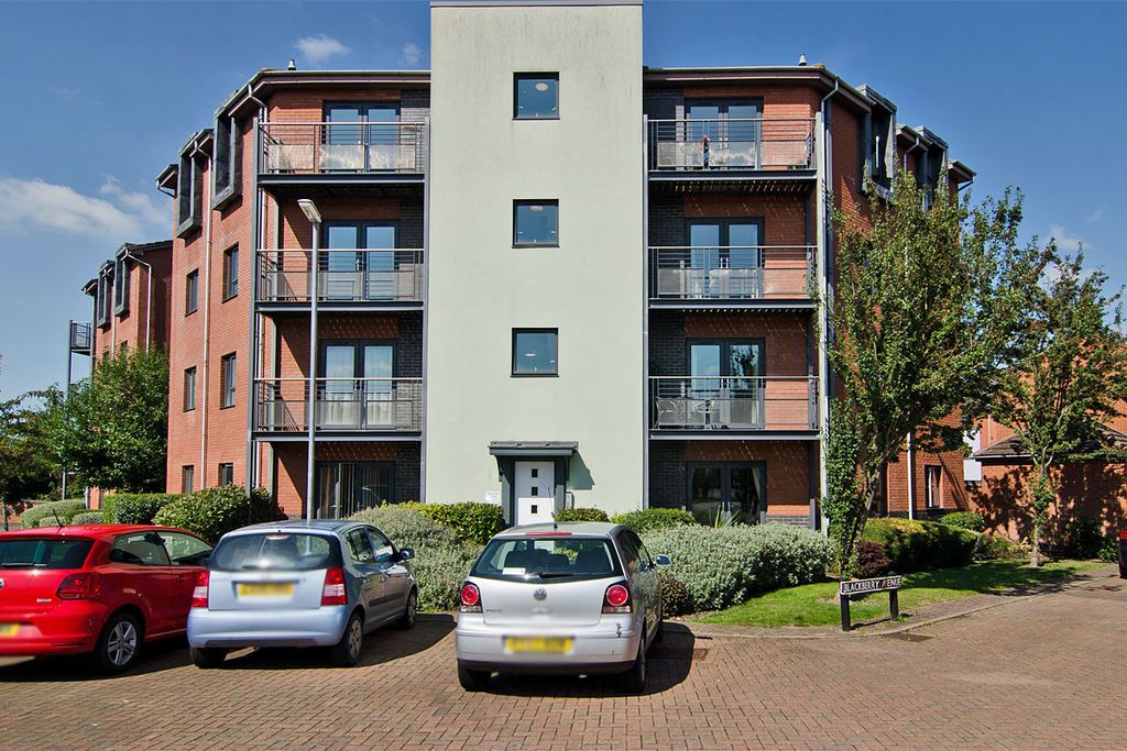 Property photo 1 of 16 Photo 2