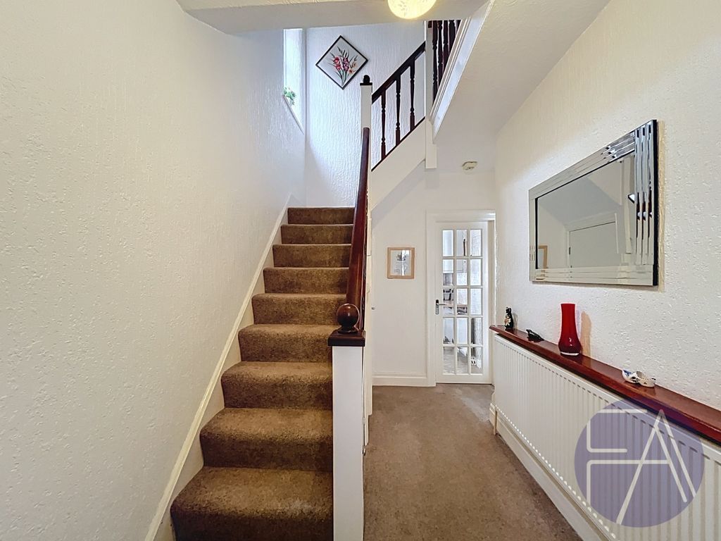 Property photo 2 of 20 4595731