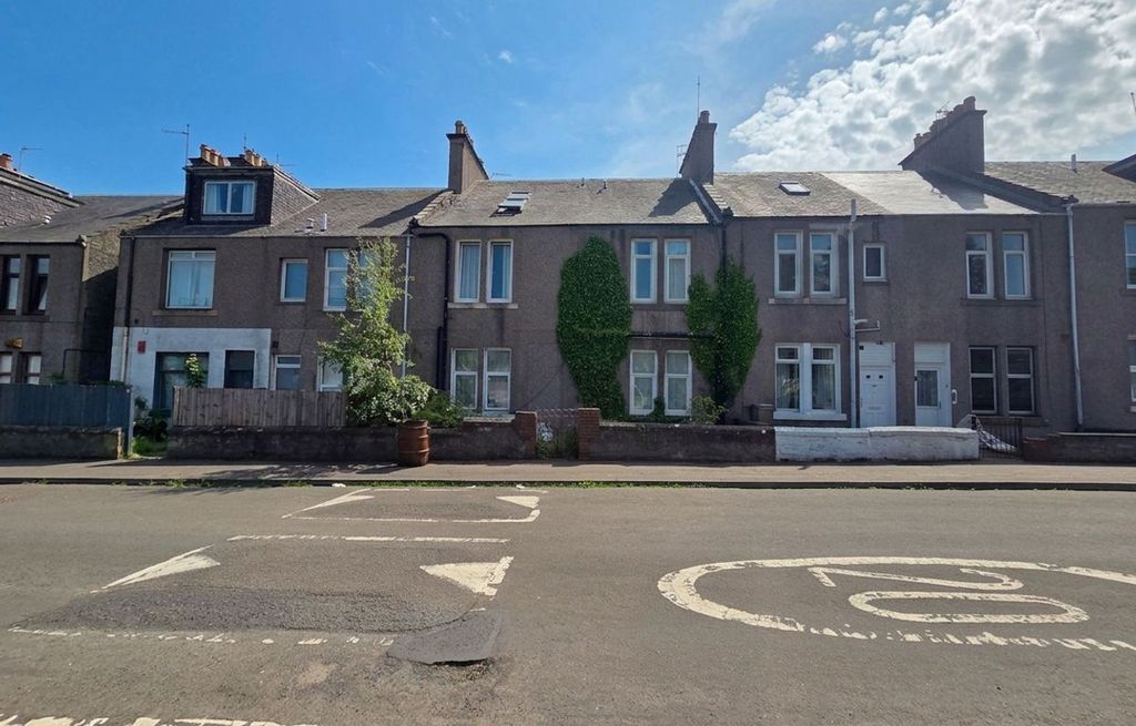 Property photo 1 of 1