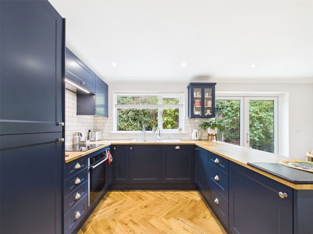 Property photo 2 of 16 Kitchen