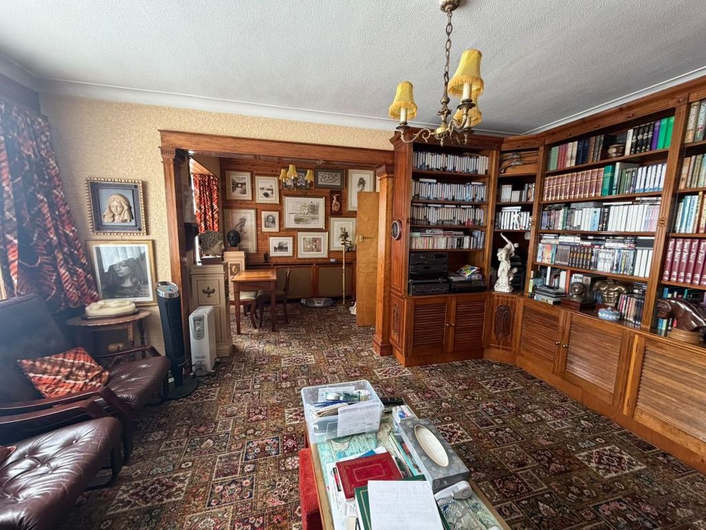 Property photo 3 of 16