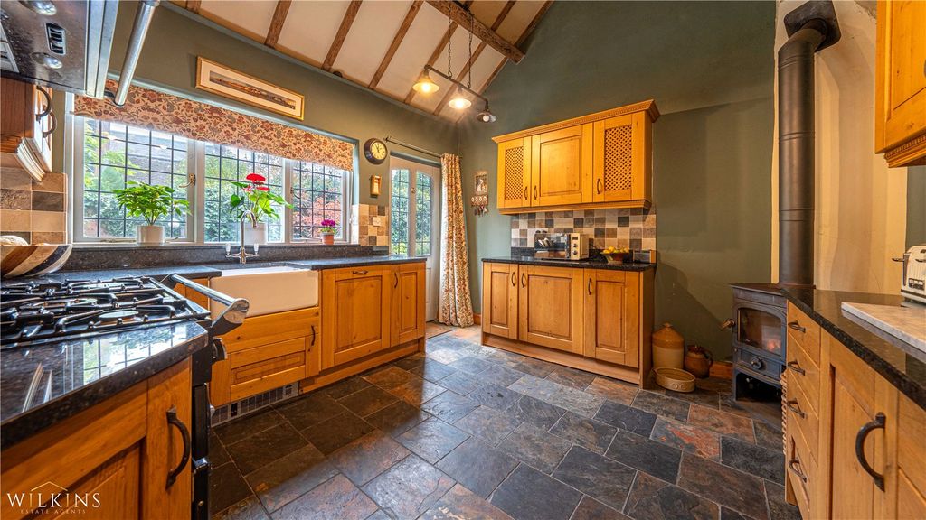 Property photo 3 of 43 Picture No. 37