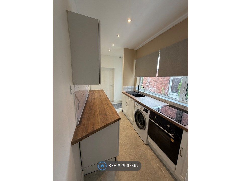 Property photo 1 of 27