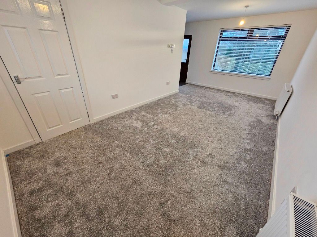 Property photo 3 of 8 Photo 3