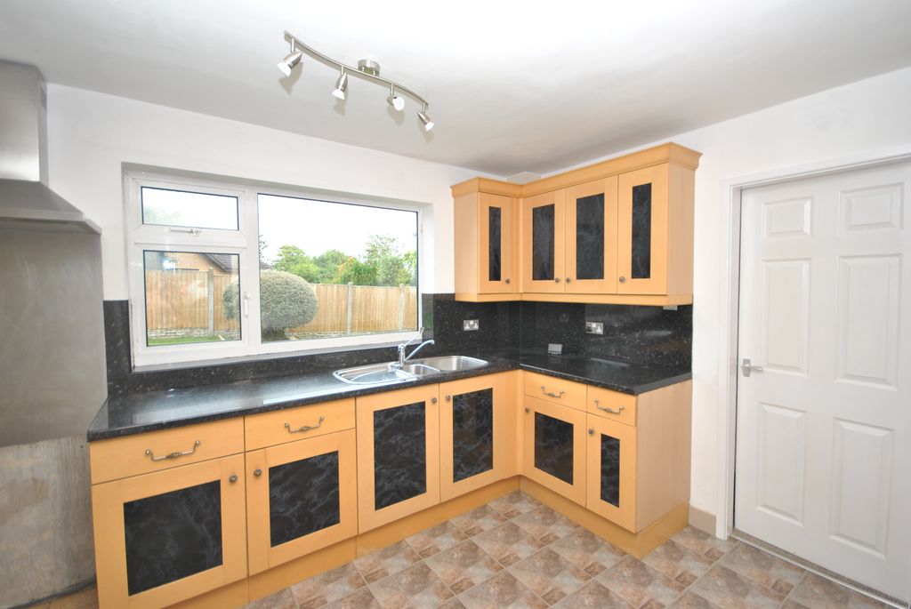 Property photo 2 of 16 Dsc_0012