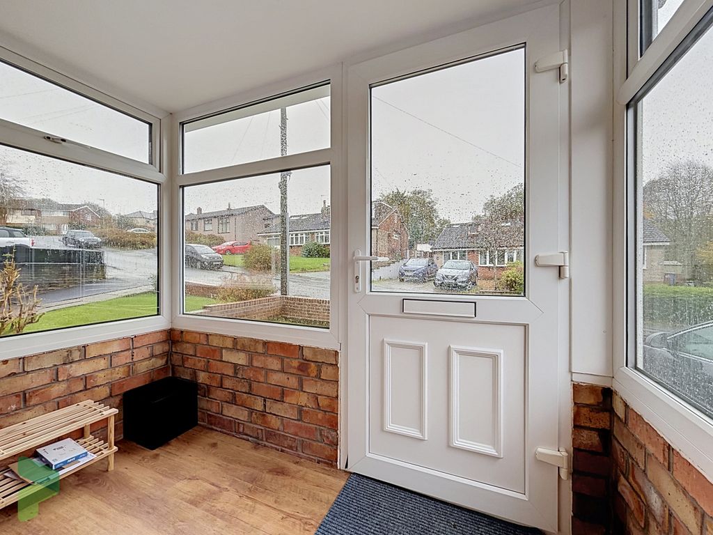 Property photo 2 of 34 Entrance Porch