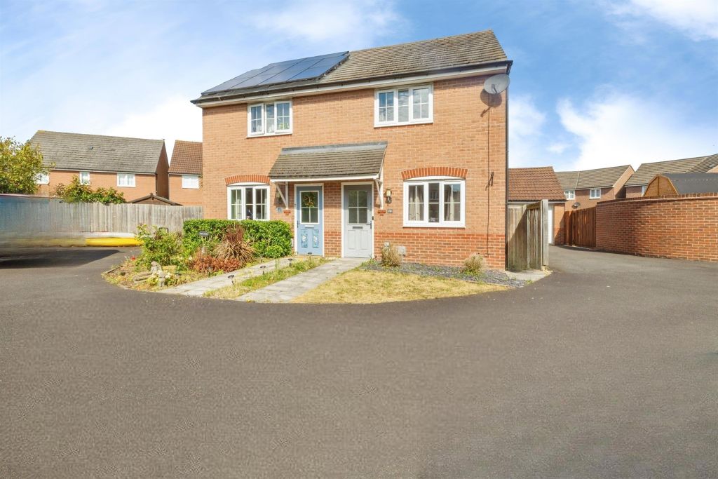Property photo 1 of 17 Outside