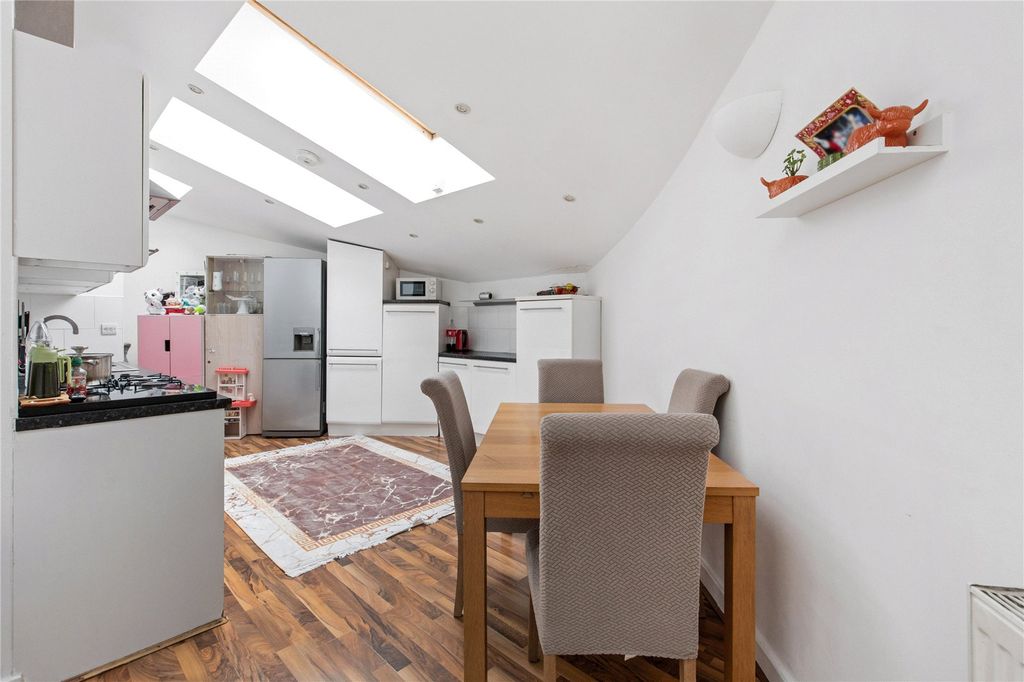 Property photo 3 of 24 Picture No. 20