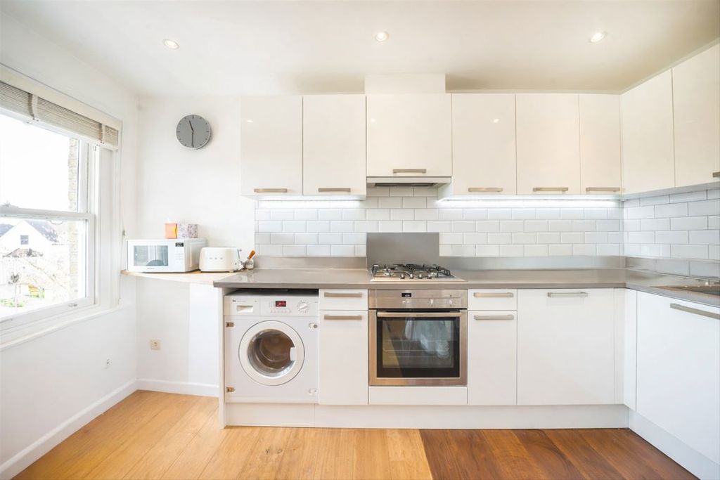 Property photo 3 of 5