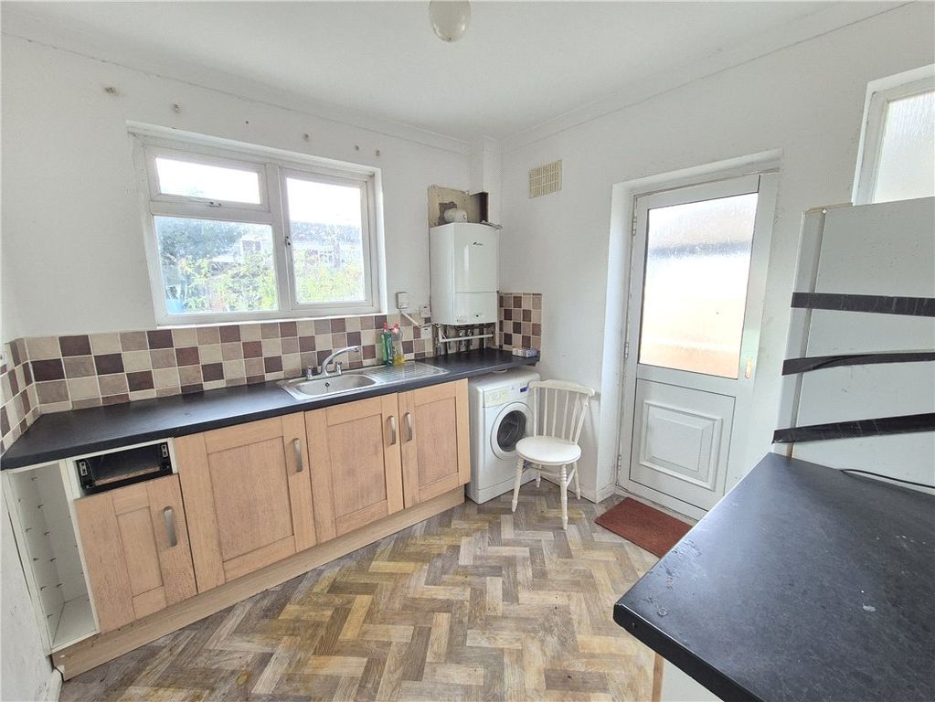 Property photo 3 of 8 Picture No. 06