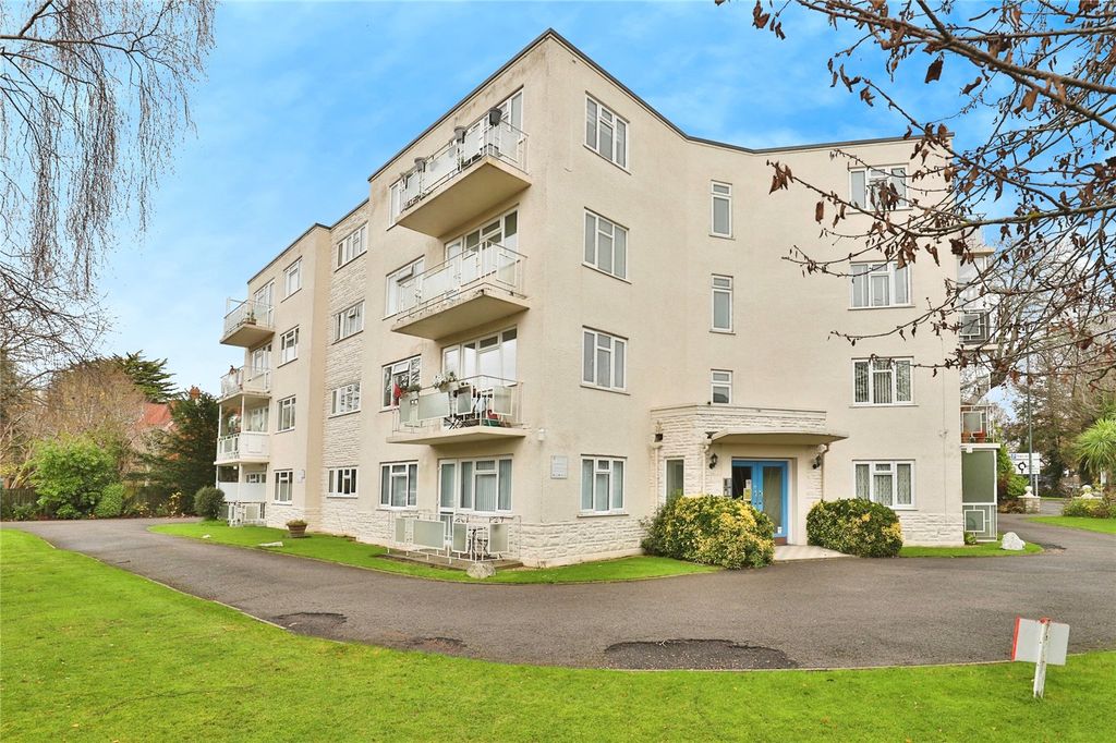 Property photo 1 of 19 Picture No. 28