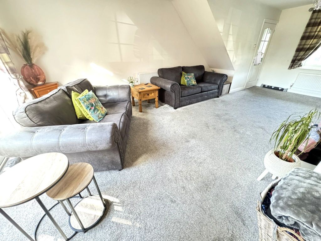 Property photo 2 of 22