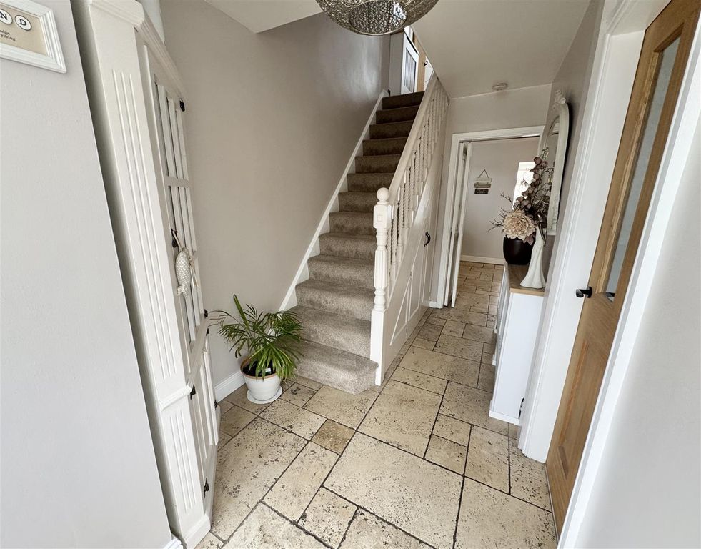 Property photo 2 of 23 Hallway 1