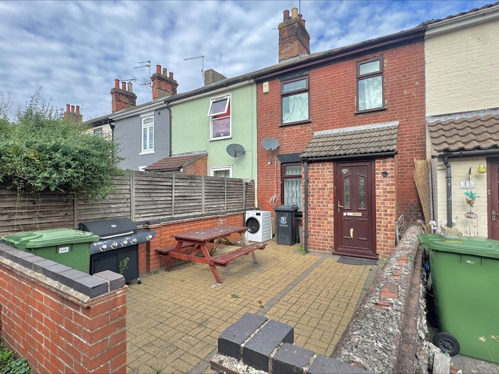 Property photo 1 of 6