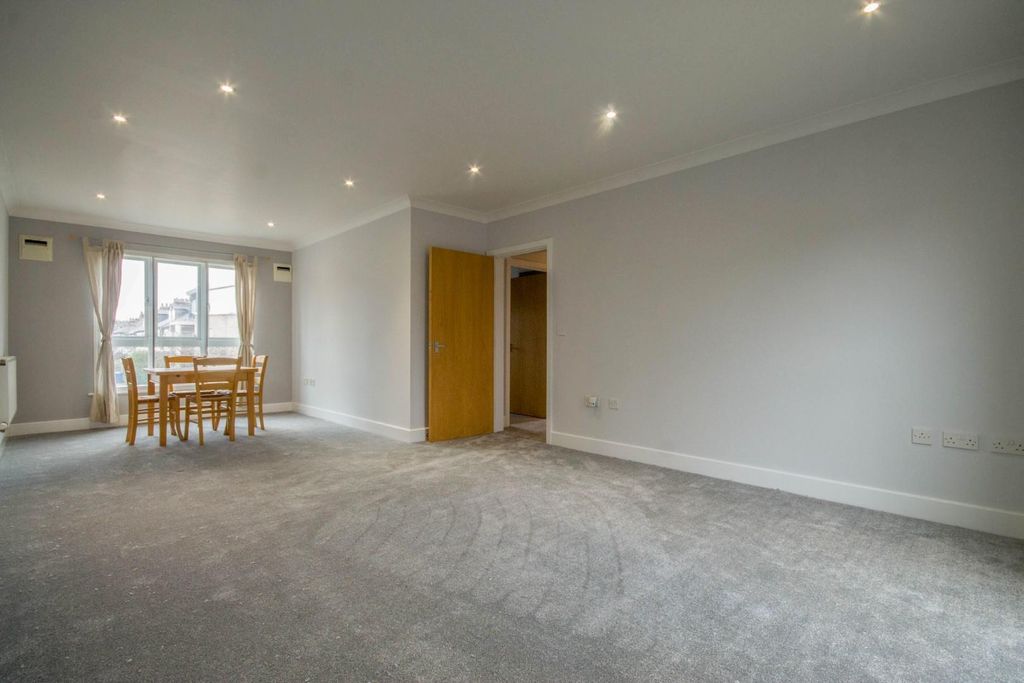 Property photo 2 of 13 Img_2388.Jpg