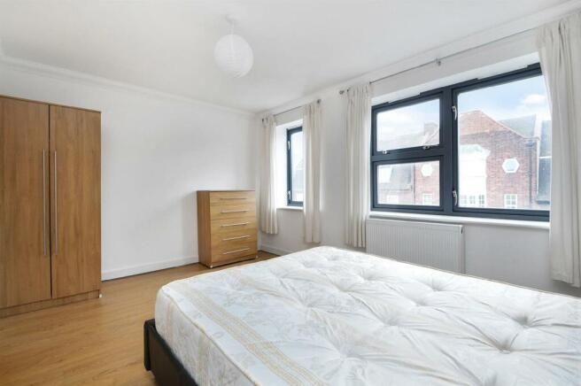 Property photo 3 of 5 2979_27194744_Img_05_0000_Max_656x437