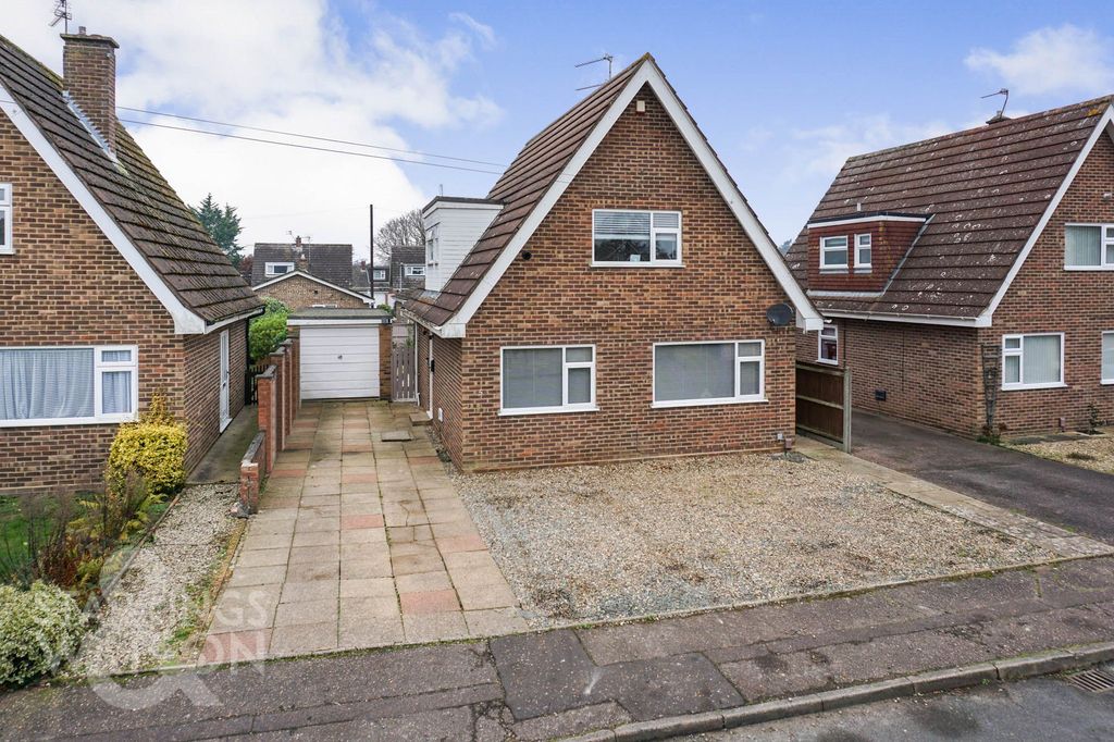 Property photo 3 of 22