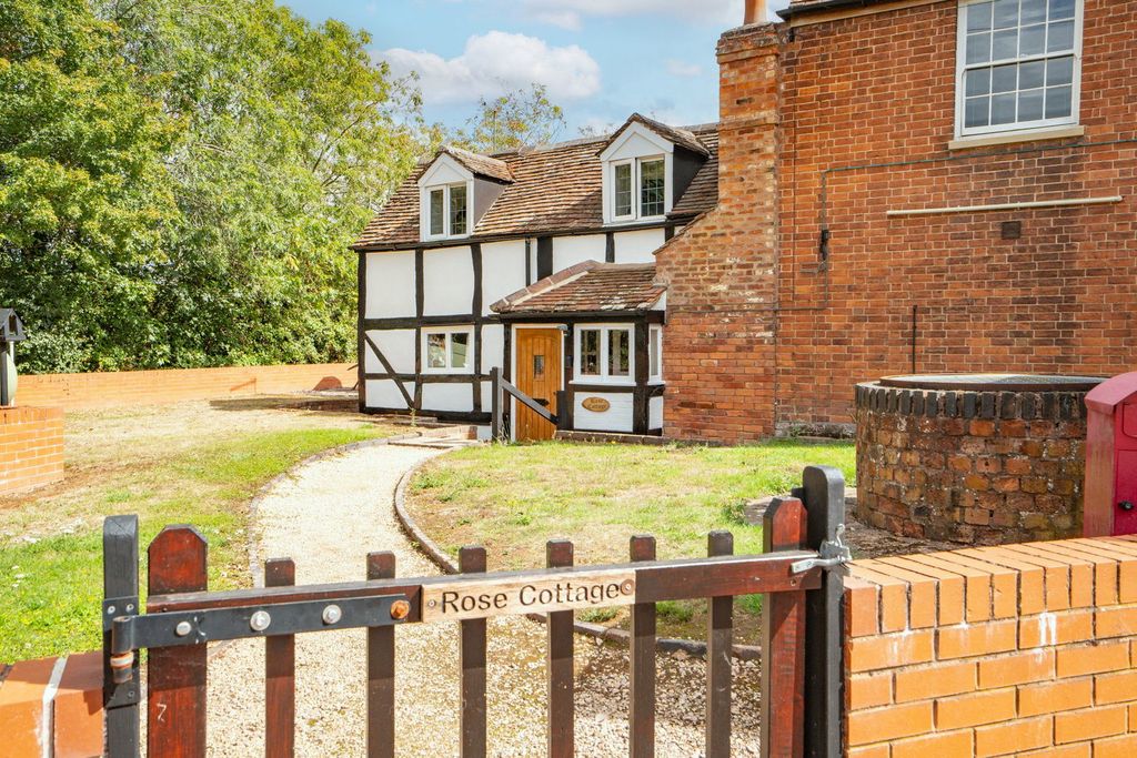 Property photo 2 of 19