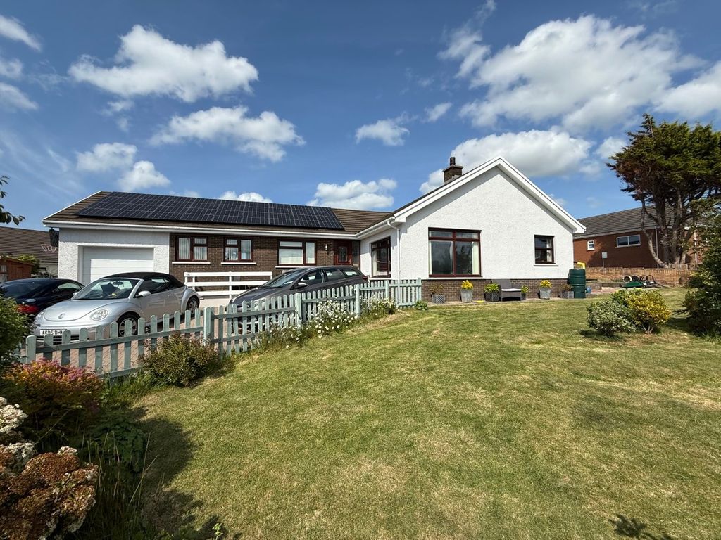 Property photo 1 of 44