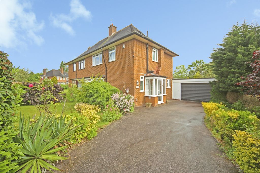 Property photo 1 of 28
