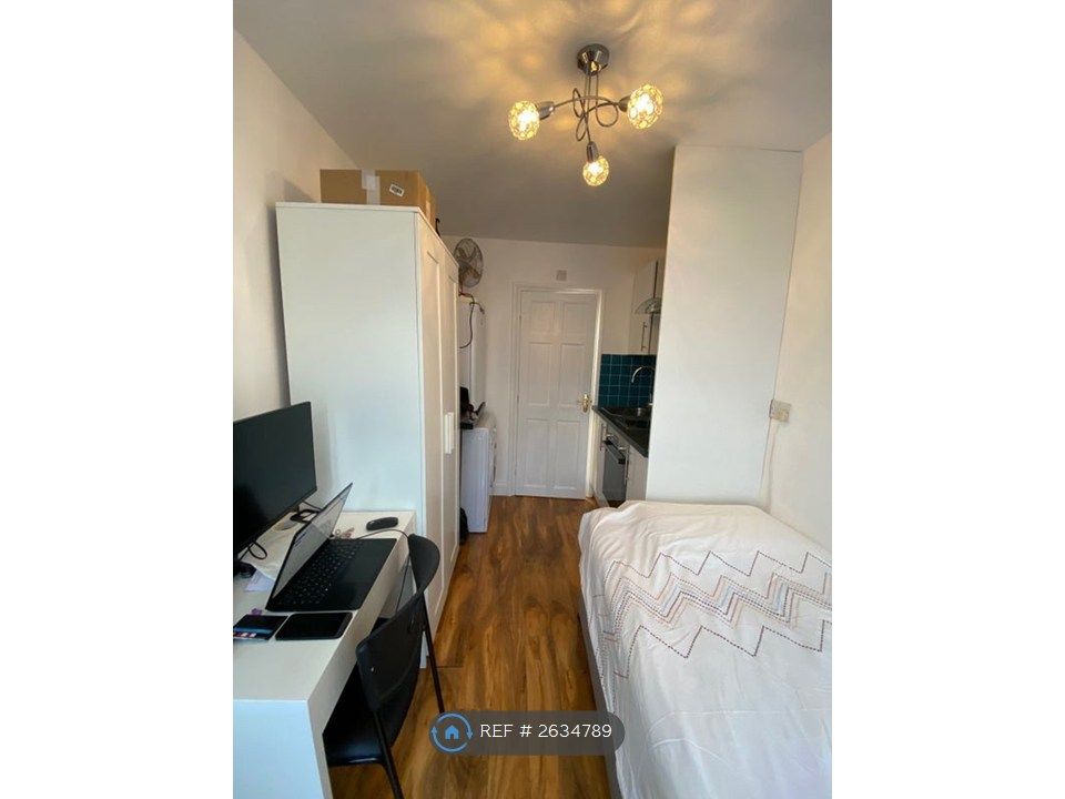 Property photo 3 of 11