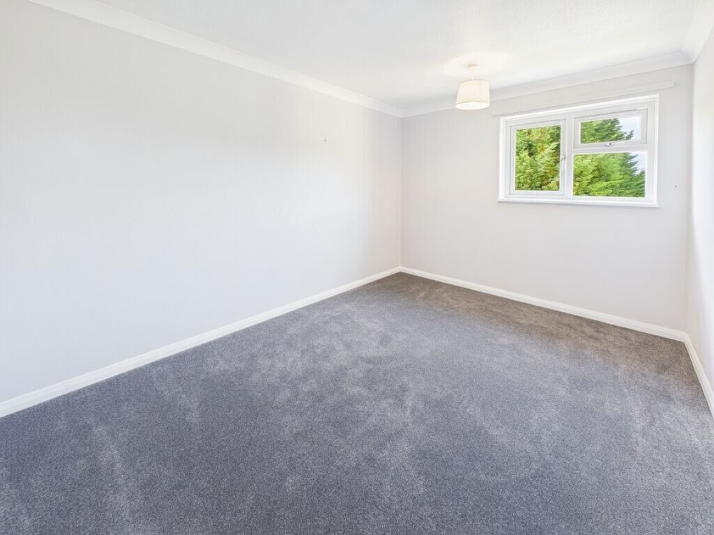 Property photo 3 of 6 Lsw5M