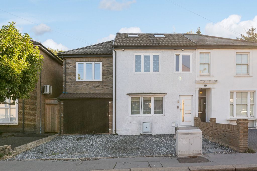 Property photo 3 of 58