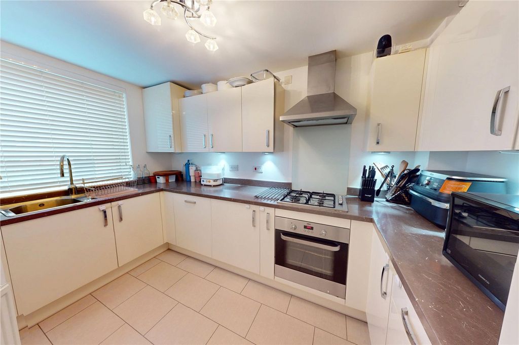 Property photo 3 of 22 Picture No. 03