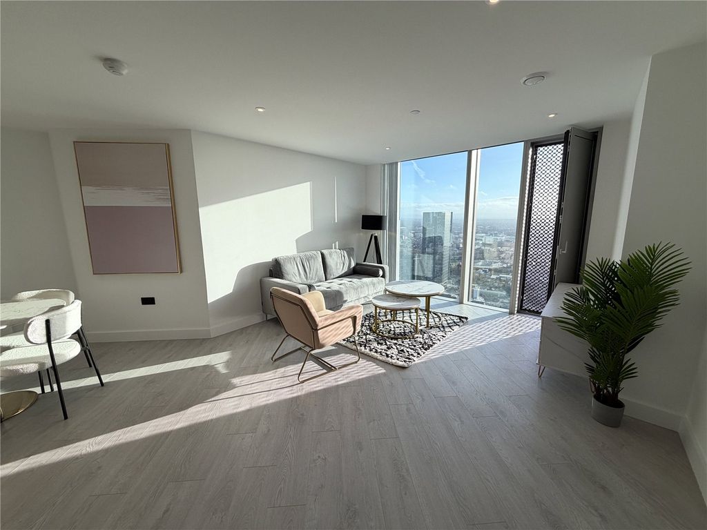 Property photo 2 of 38 Picture No. 05