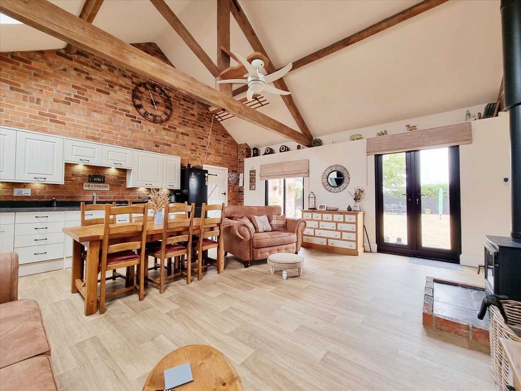 Property photo 3 of 19 Further Aspect: