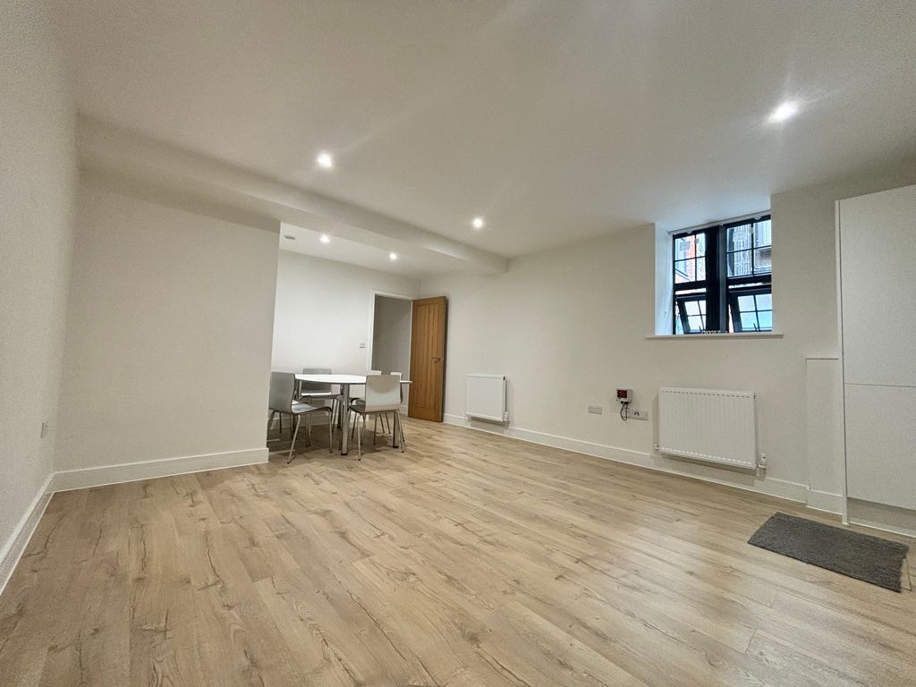 Property photo 3 of 4