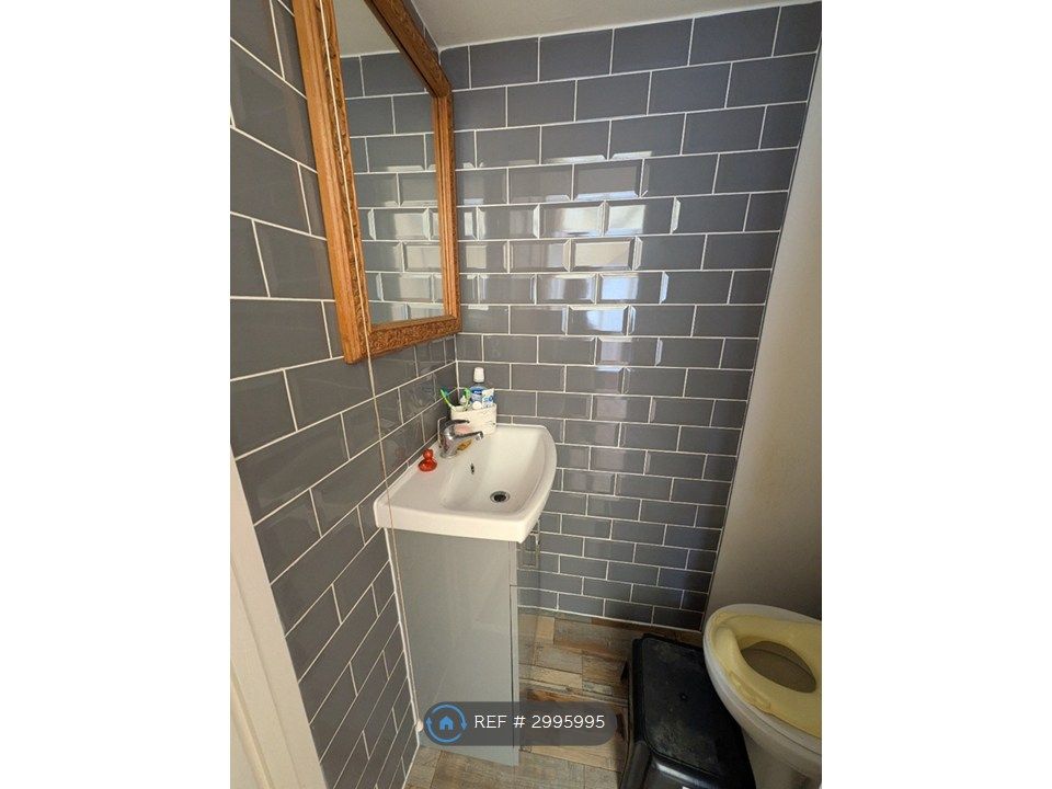 Property photo 3 of 26