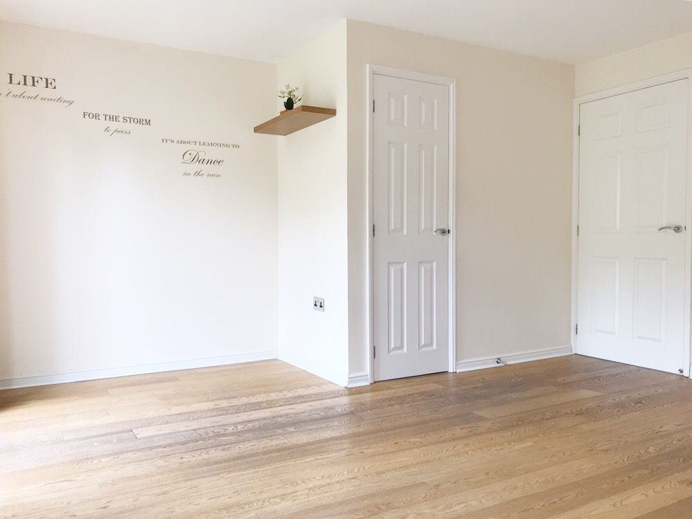 Property photo 2 of 11 Lounge