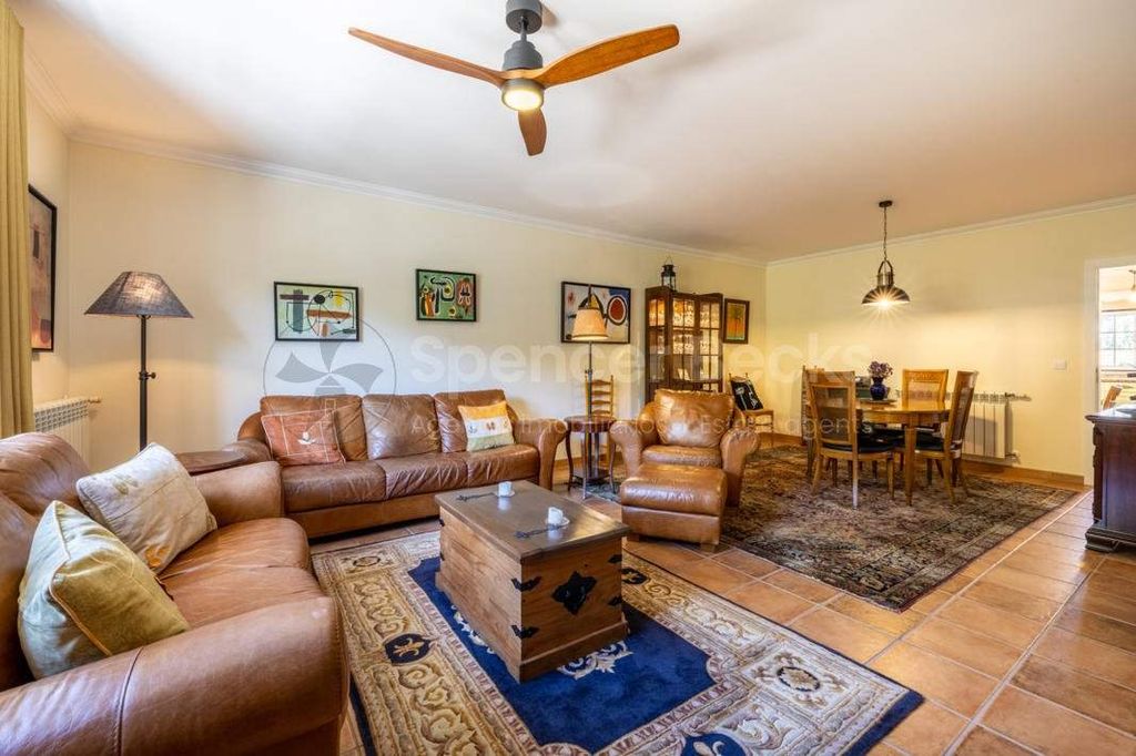 Property photo 3 of 42