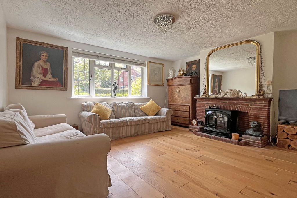 Property photo 2 of 15