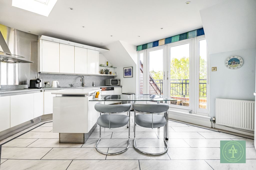 Additional image 16 of 3 bed flat for saleClaremont Heights, Enfield EN2