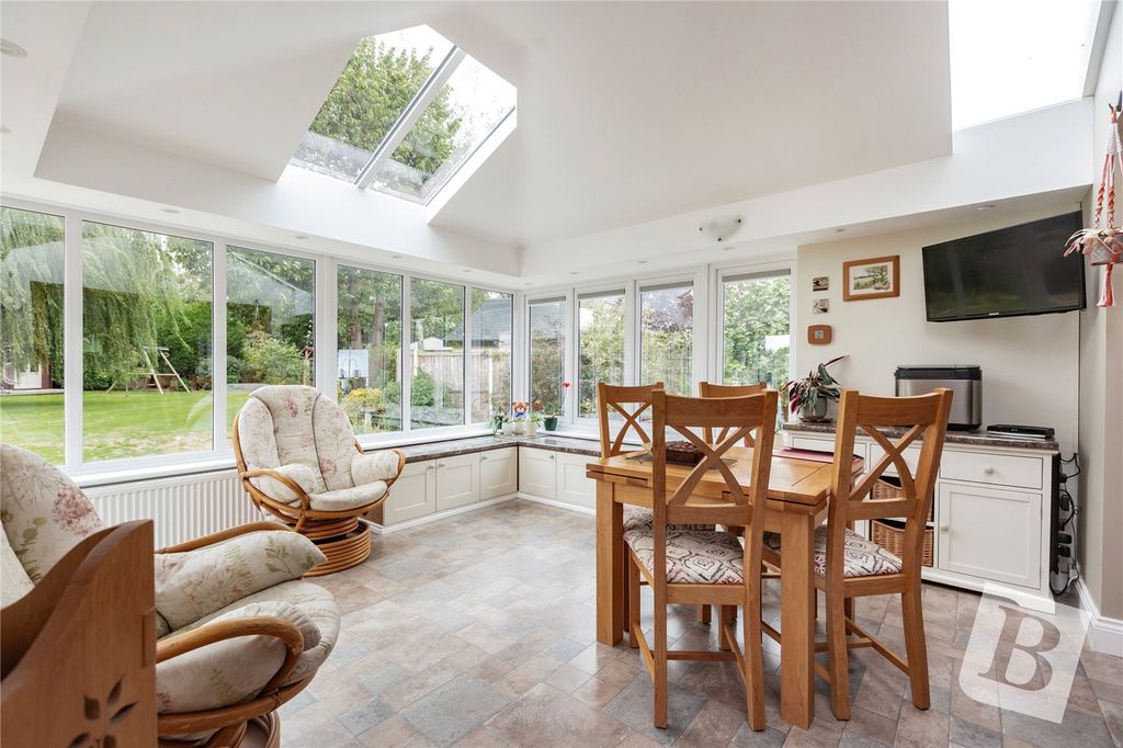 Property photo 3 of 36 Garden Room