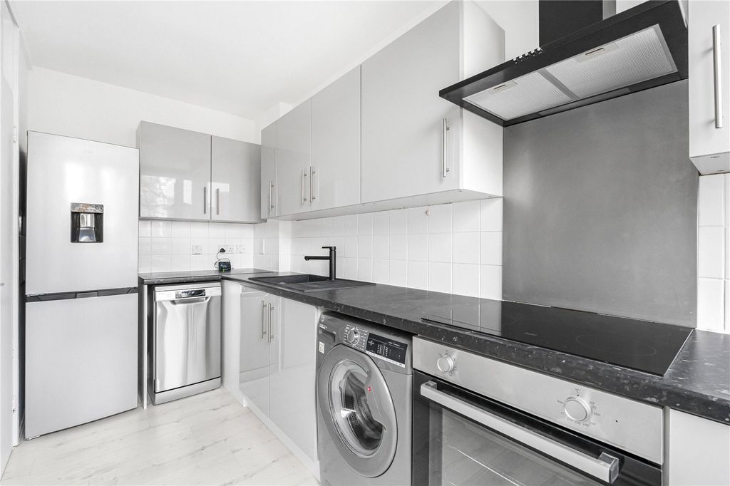 Property photo 2 of 15 Kitchen