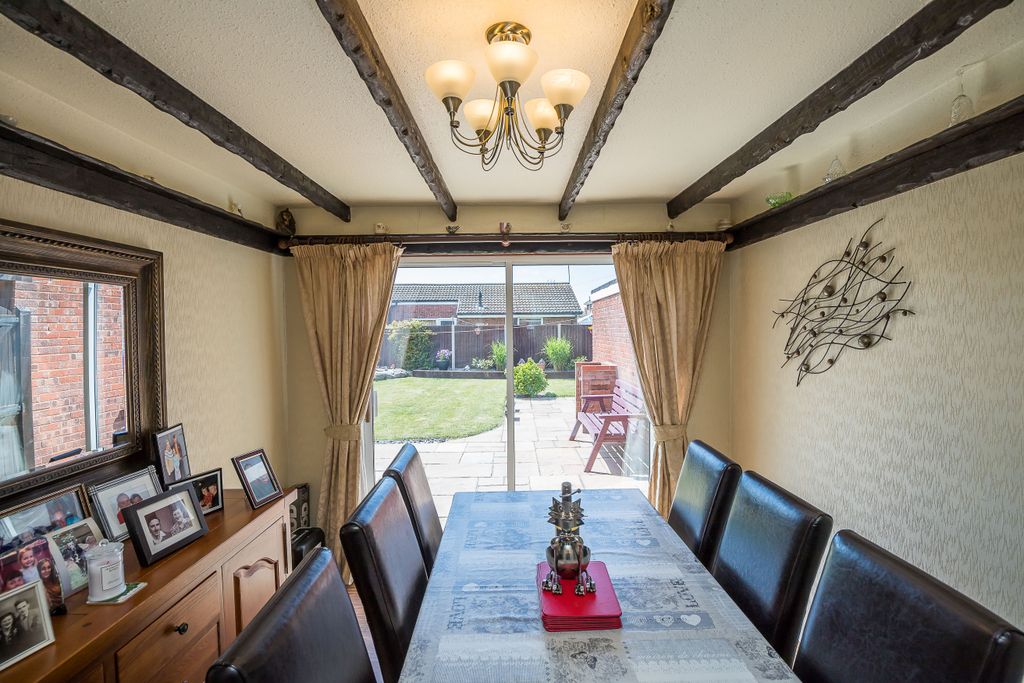 Property photo 3 of 19 Img_5573
