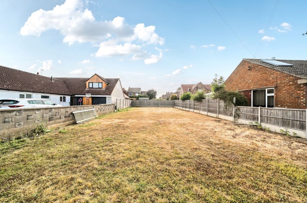 Property photo 2 of 14 1507892 (5)