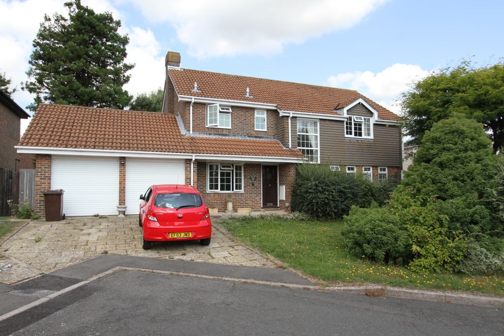 Property photo 1 of 18