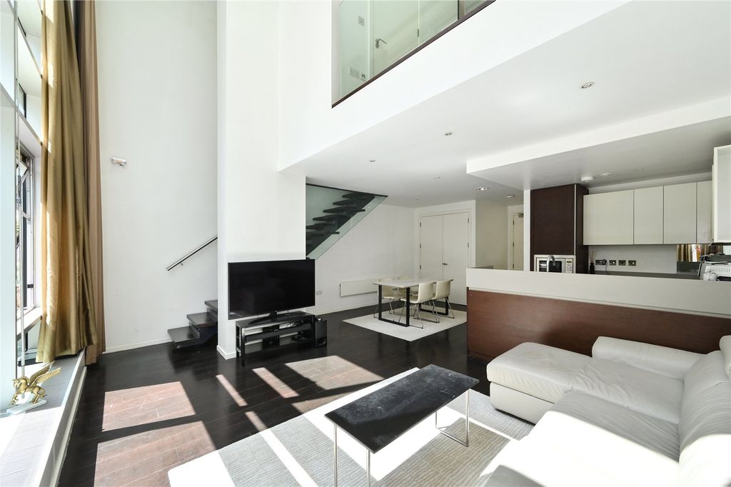 Property photo 3 of 14 Reception Room