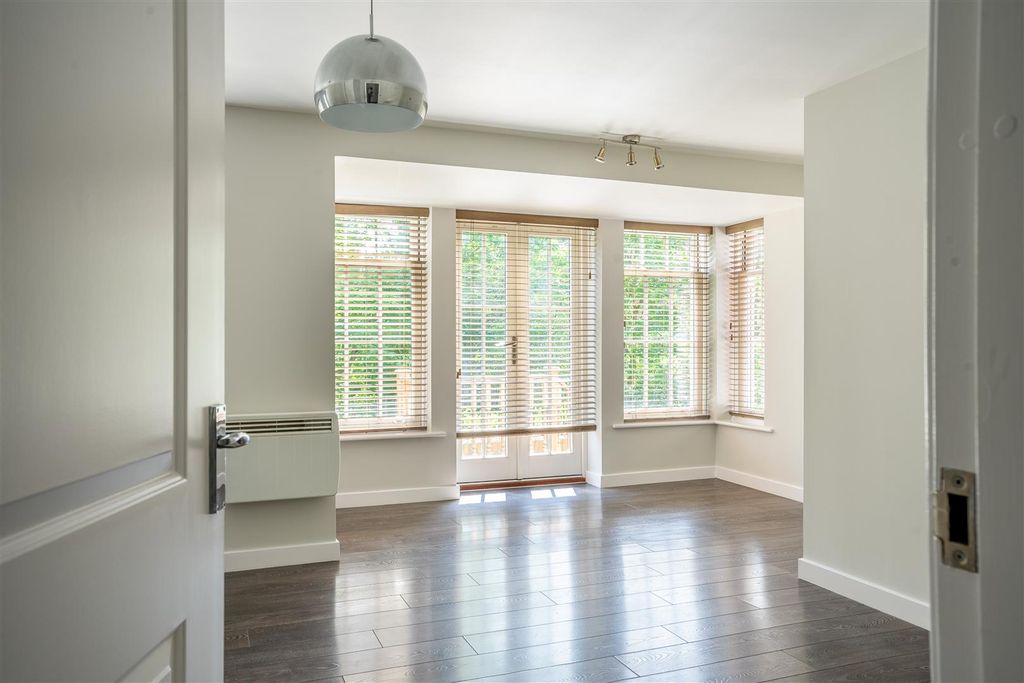 Property photo 2 of 13 Fv-11.Jpg