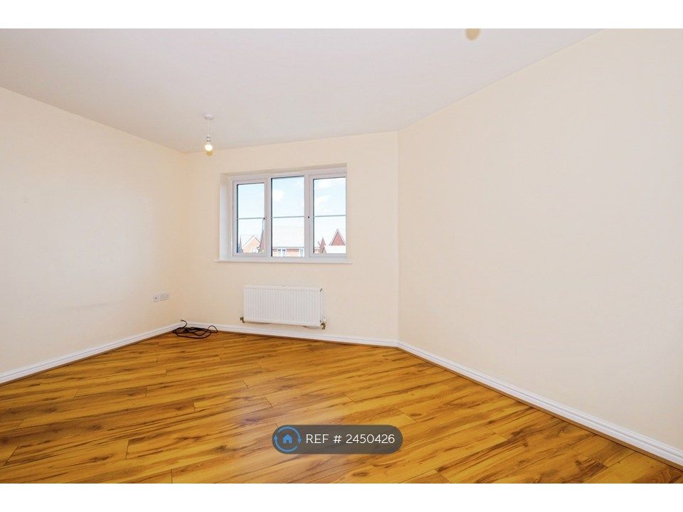 Property photo 2 of 23