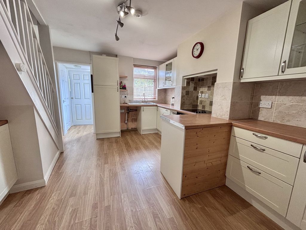 Property photo 3 of 10 Kitchen-Diner